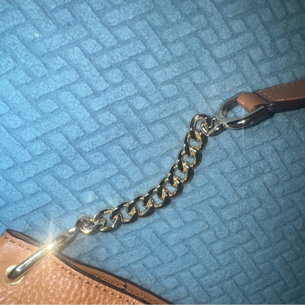 Michael Kors Camel Leather Hobo Bag with Chain Strap looks new med large - Picture 2 of 7